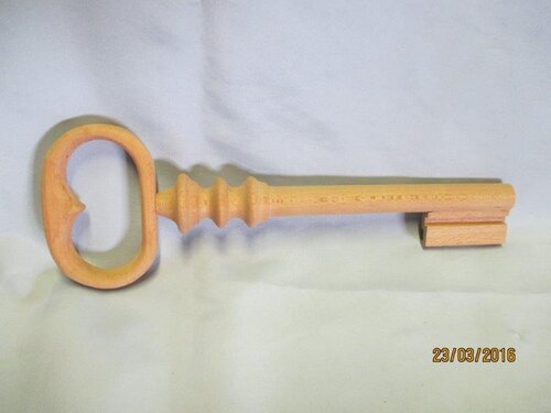 Holzschlüssel_Ribisch