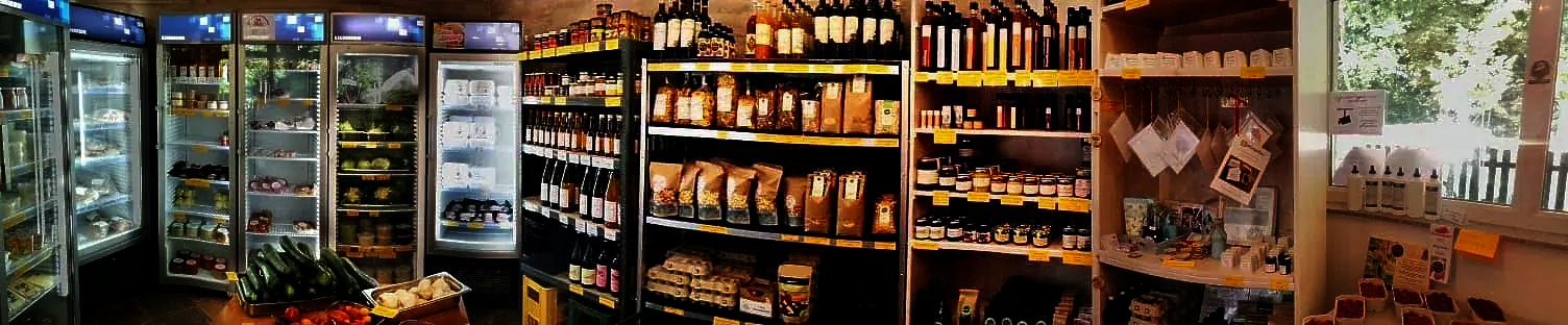 Panoramafoto Kühlschränke und Regale