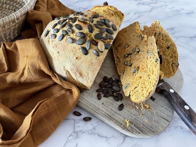 Knuspriges Kürbisbrot