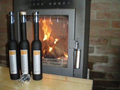 Wein-Apfel-Tresterbrand