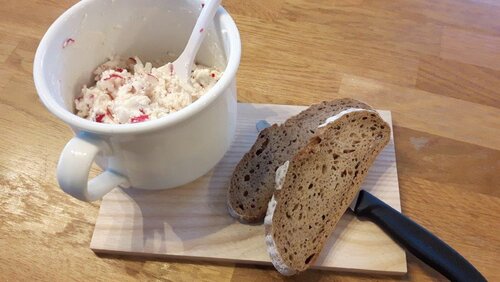 Radieschenaufstrichbrot