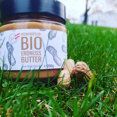 Bio-Erdnussbutter aus den WeinviertelBio-Erdnussbutter aus den Weinviertel
